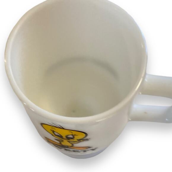 Vintage 1975 White Tweety Bird Mariott Great American Milk Glass Pedestal Mug - Picture 4 of 12